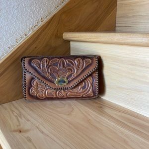 Vintage western tooled clutch - small